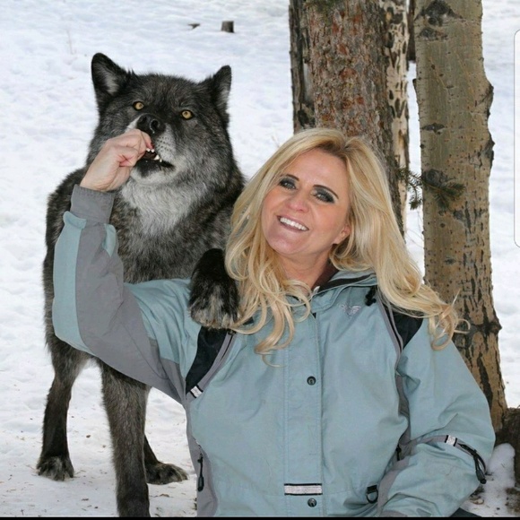 Meet your Posher, Tara - Picture 1 of 1